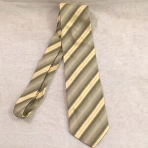 Michael Bruce by Harstan Necktie (AJ)